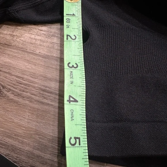 TLF Cosmic Seamless Scrunch Butt Shorts NWT - Picture 7 of 7